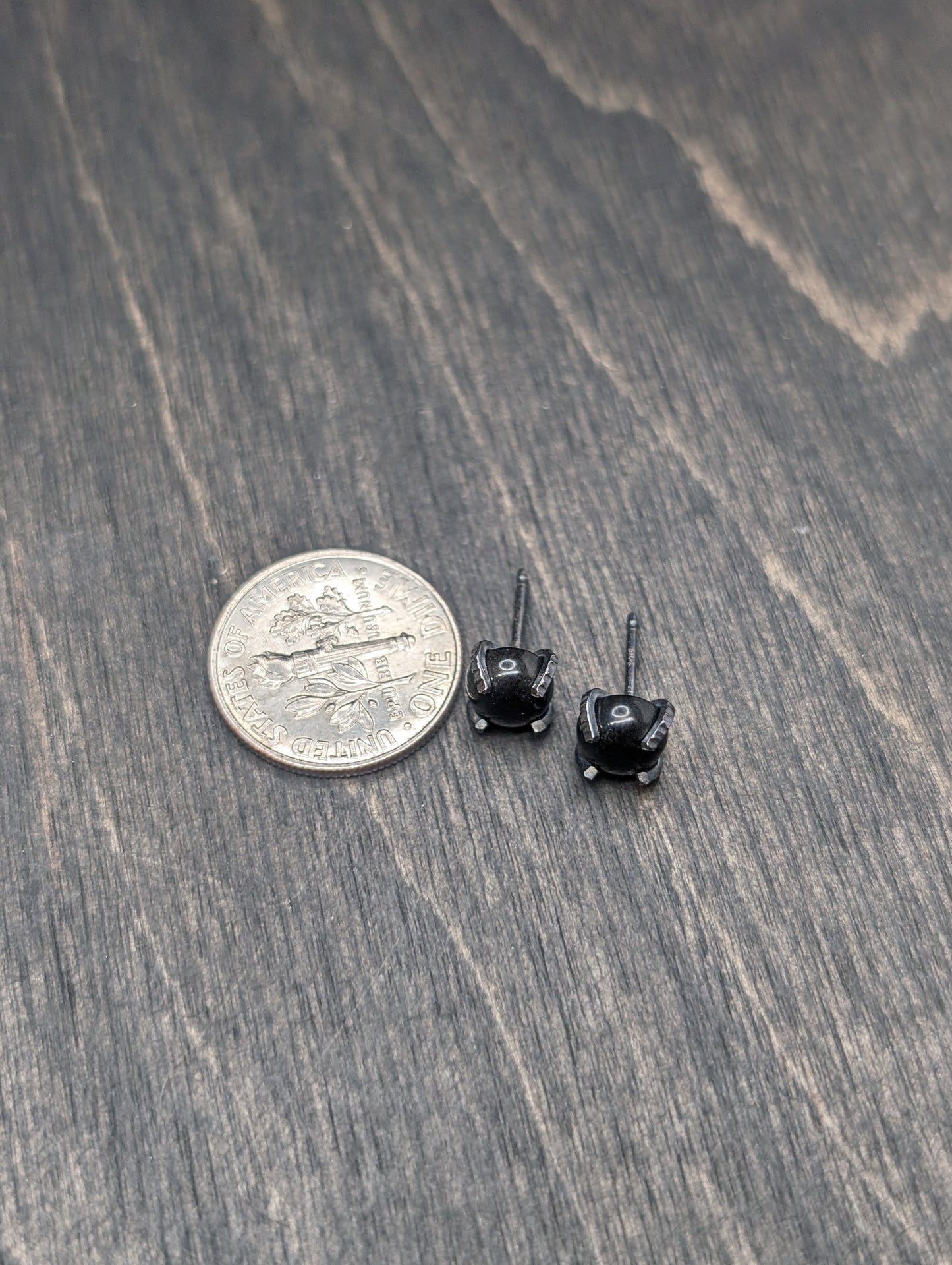 Round Black Onyx Sterling Silver Textured Stud Earrings