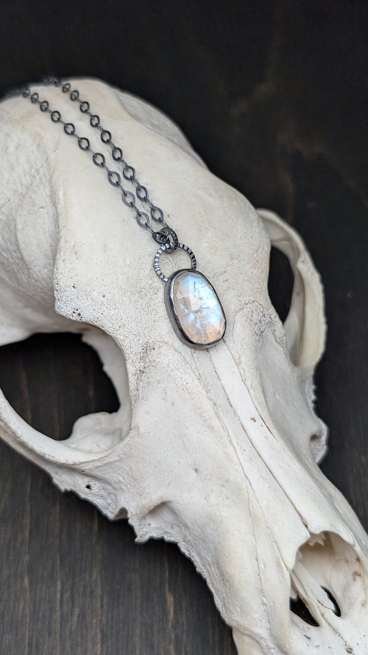 Rosecut Rainbow Moonstone Textured Sterling Silver Necklace