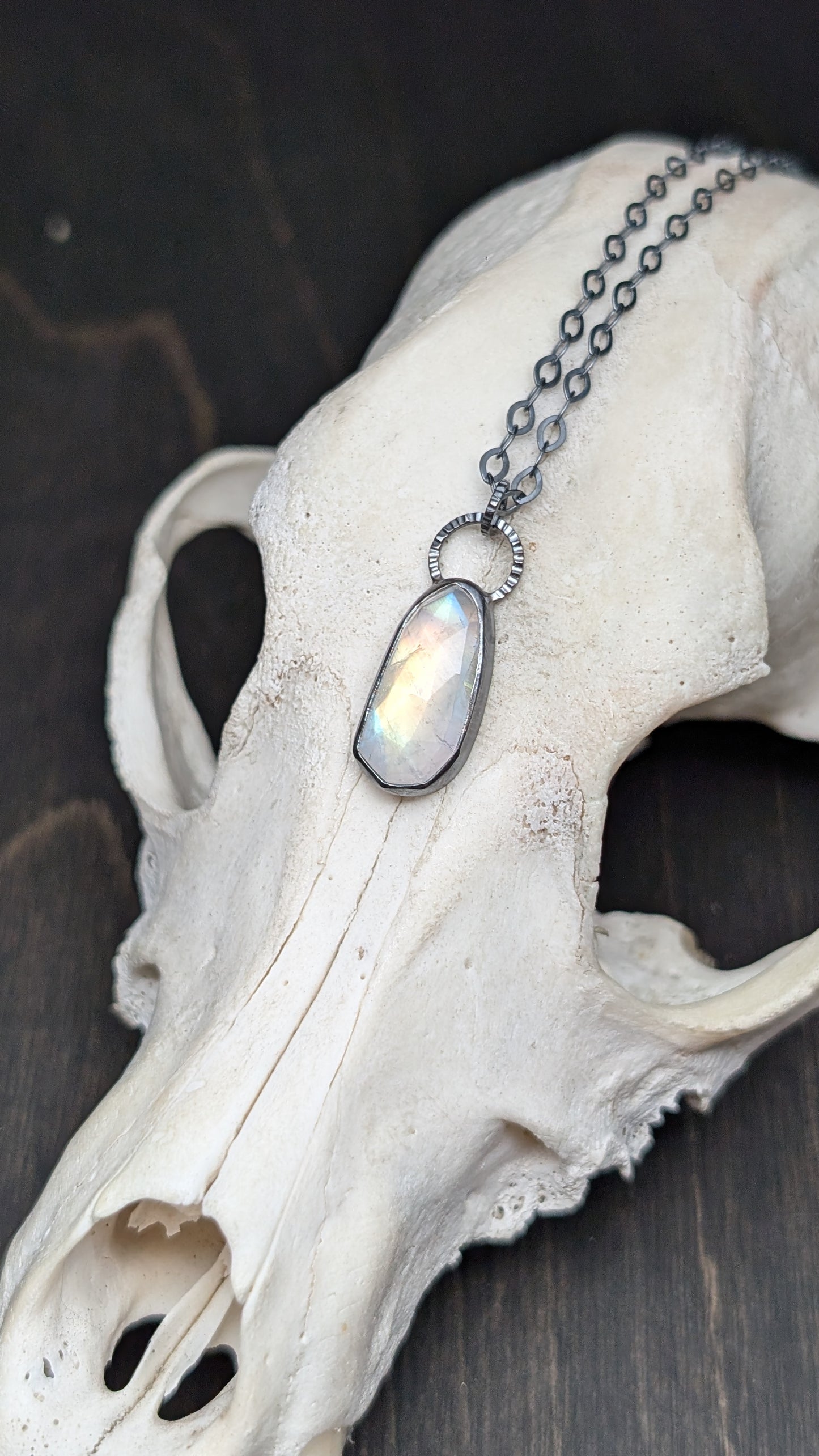 Rosecut Rainbow Moonstone Textured Sterling Silver Necklace