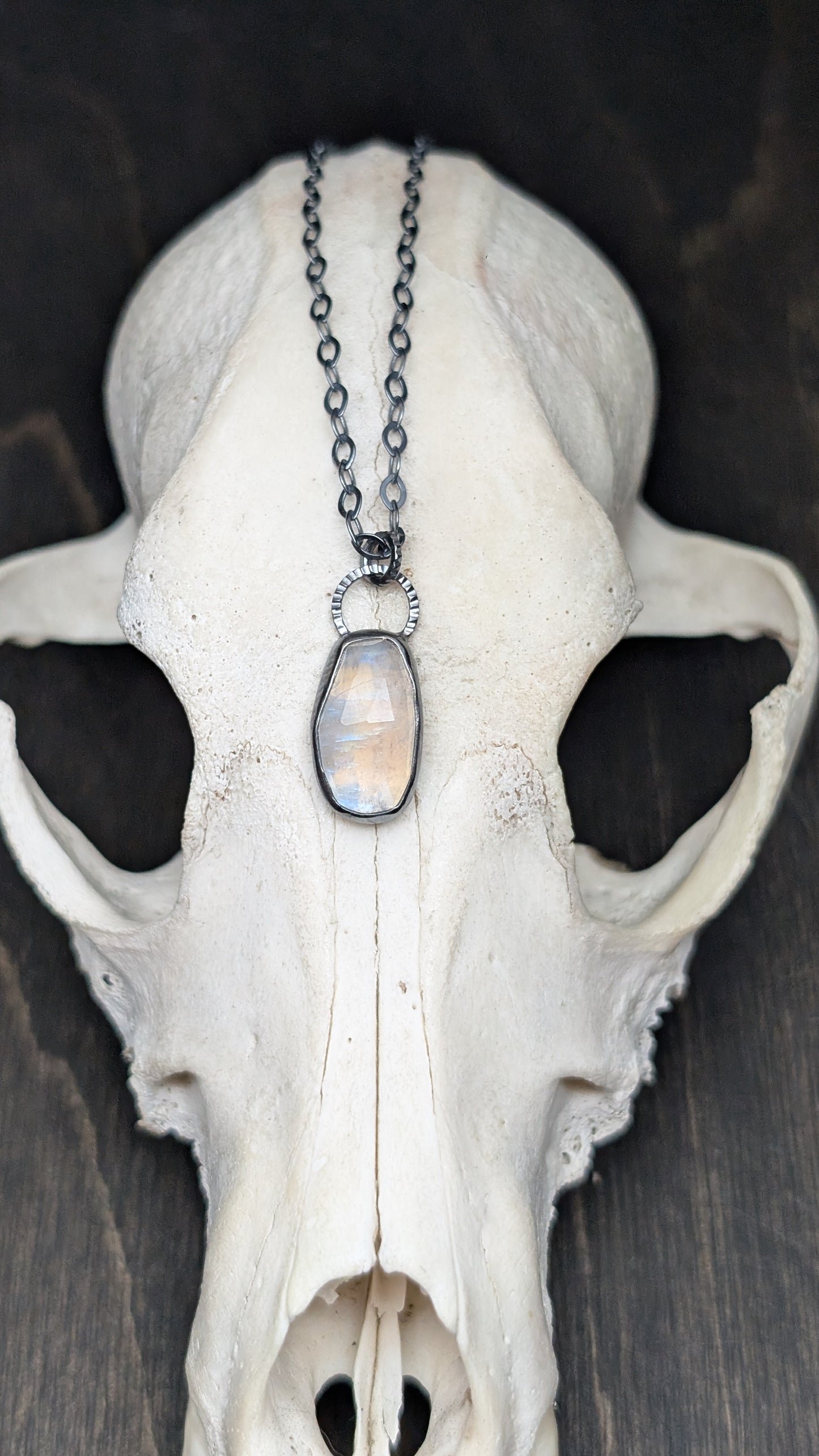 Rosecut Rainbow Moonstone Textured Sterling Silver Necklace