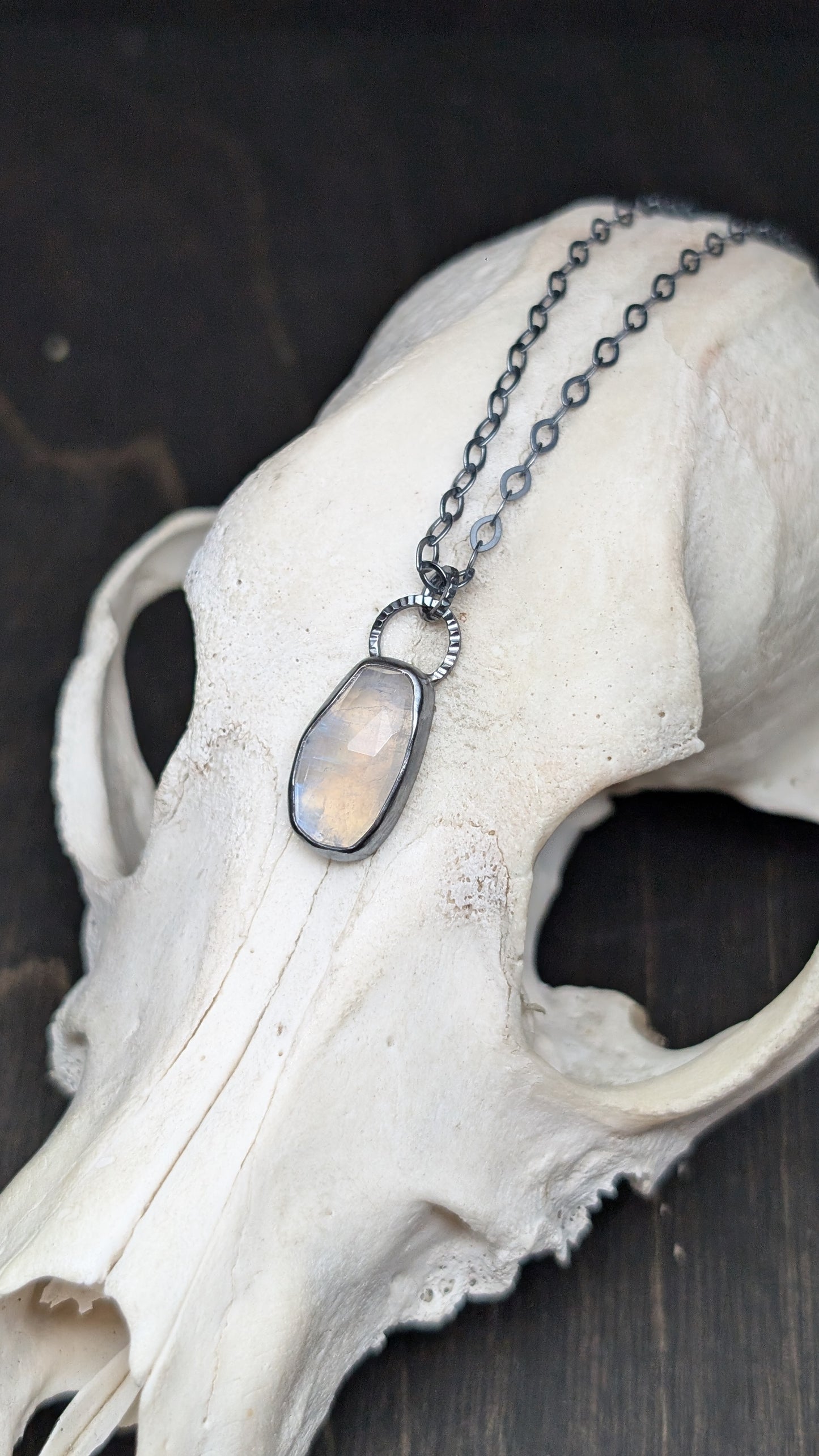 Rosecut Rainbow Moonstone Textured Sterling Silver Necklace