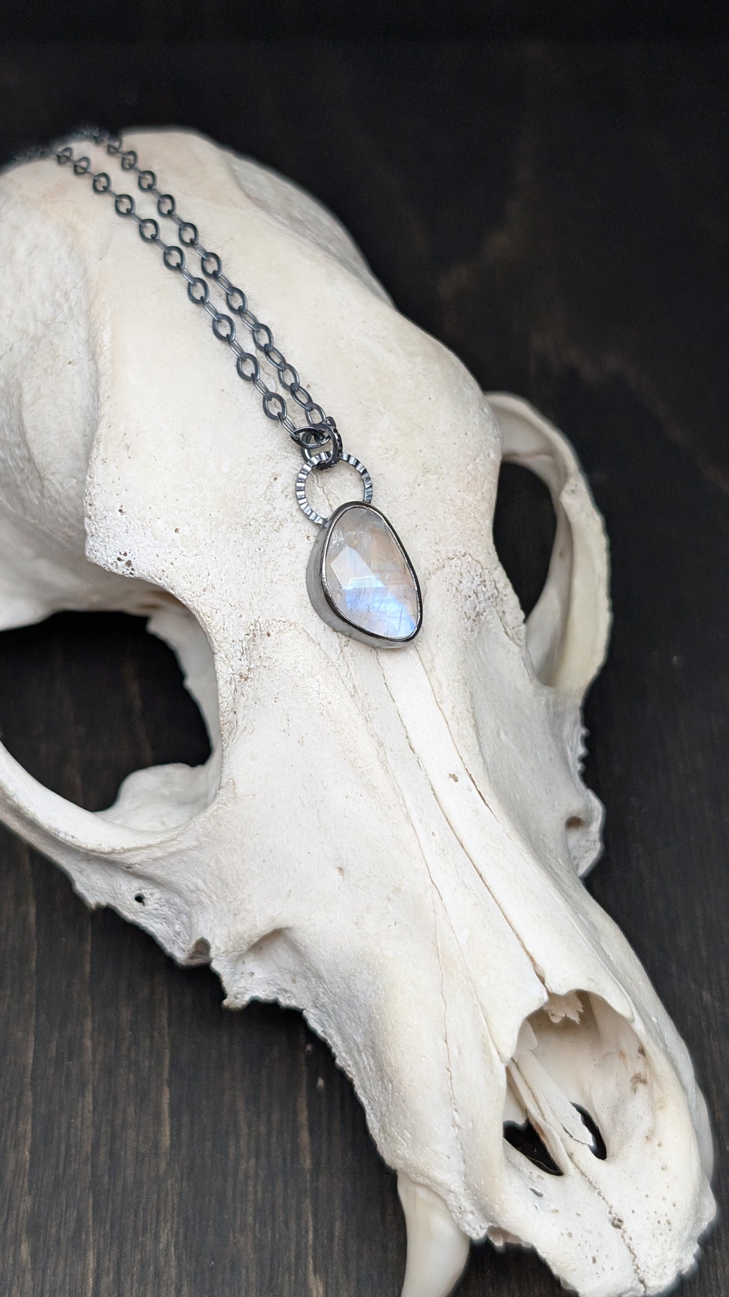 Rosecut Rainbow Moonstone Textured Sterling Silver Necklace