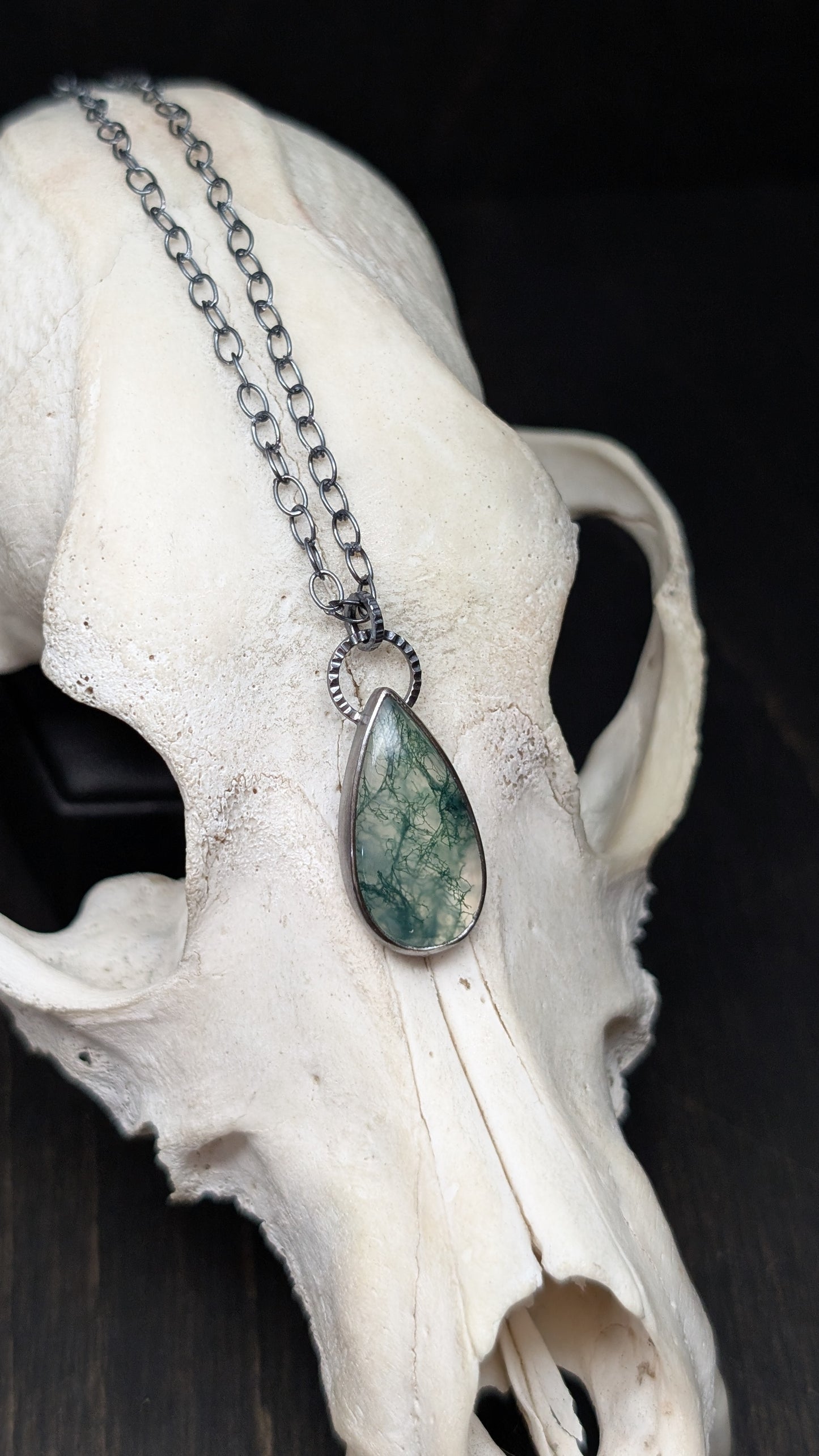 Moss Agate Smooth Teardrop Textured Sterling Silver Necklace