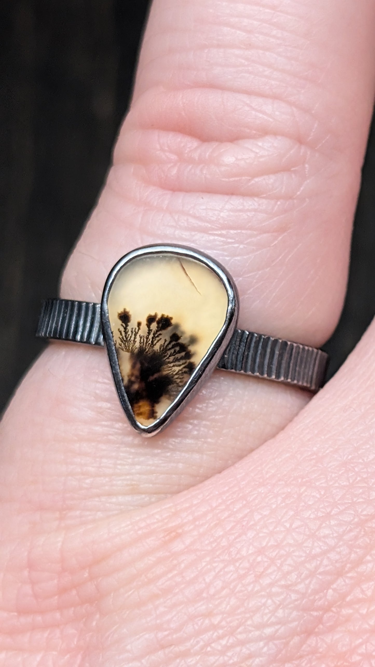 Scenic Dendritic Agate Textured Sterling Silver Size 7.5