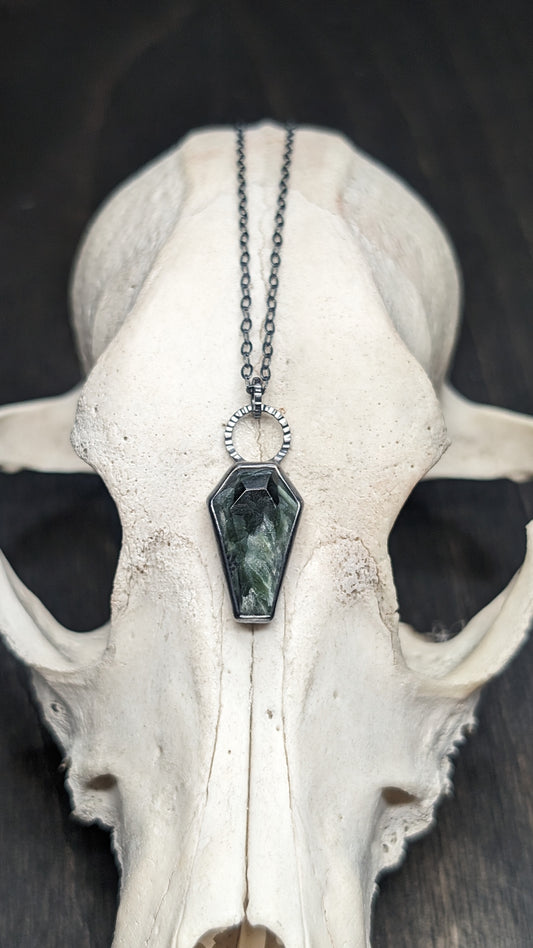 Seraphinite Coffin Textured Sterling Silver Necklace