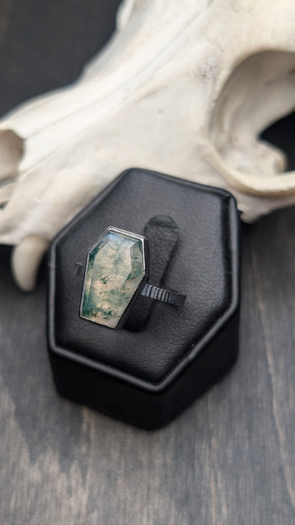 Moss Agate Coffin Textured Sterling Silver Ring Size 8.5