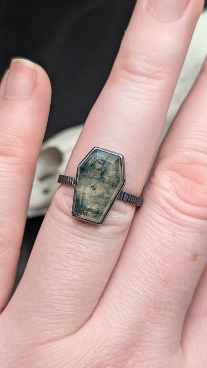 Moss Agate Coffin Textured Sterling Silver Ring Size 8.5