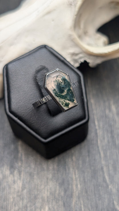 Moss Agate Coffin Textured Sterling Silver Ring Size 9