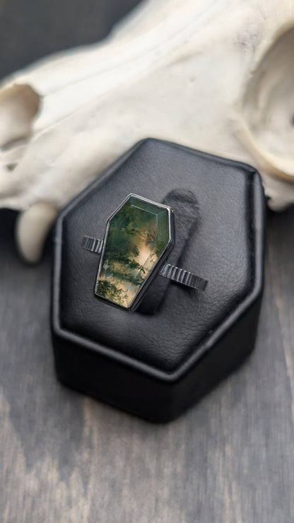 Moss Agate Coffin Textured Sterling Silver Ring Size 9.5