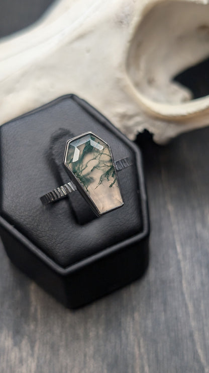 Moss Agate Coffin Textured Sterling Silver Ring Size 10