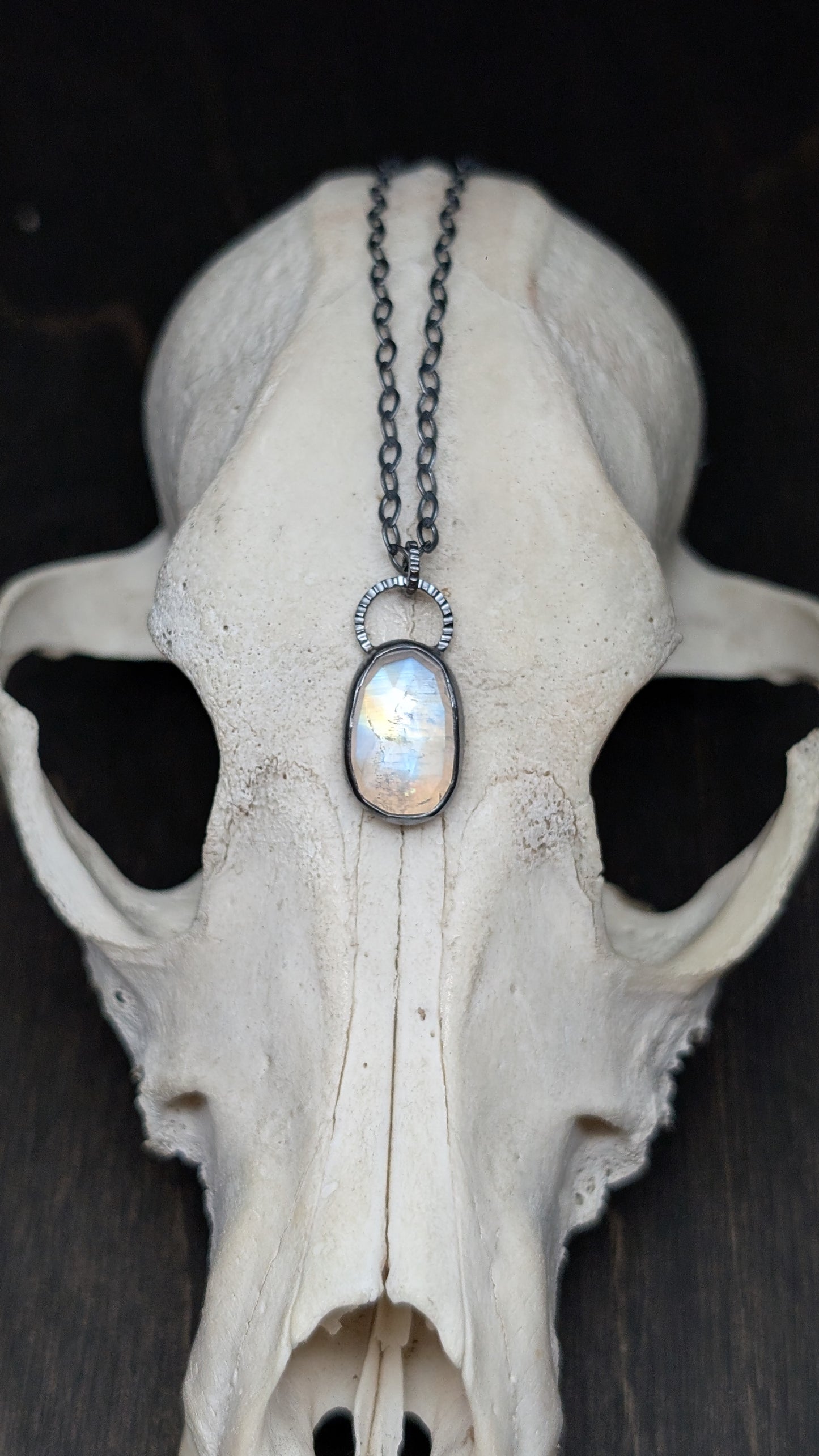 Rosecut Rainbow Moonstone Textured Sterling Silver Necklace