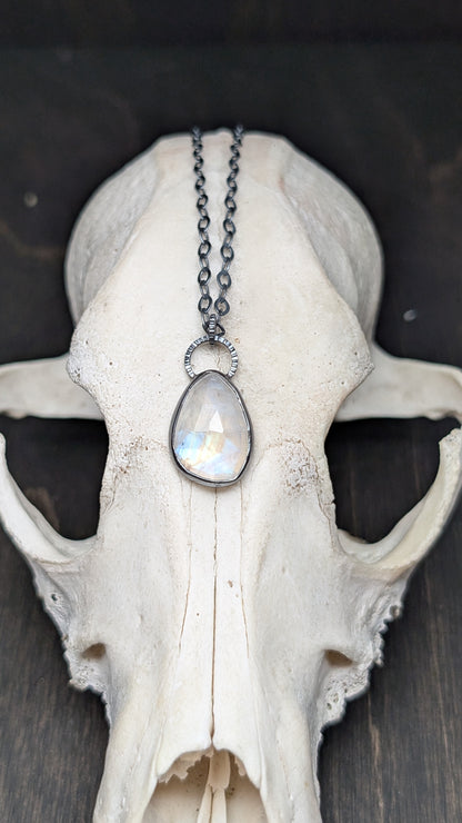 Rosecut Rainbow Moonstone Textured Sterling Silver Necklace