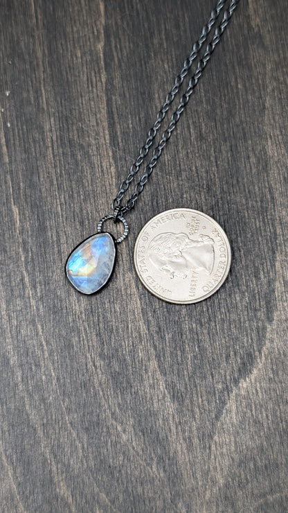 Rosecut Rainbow Moonstone Textured Sterling Silver Necklace