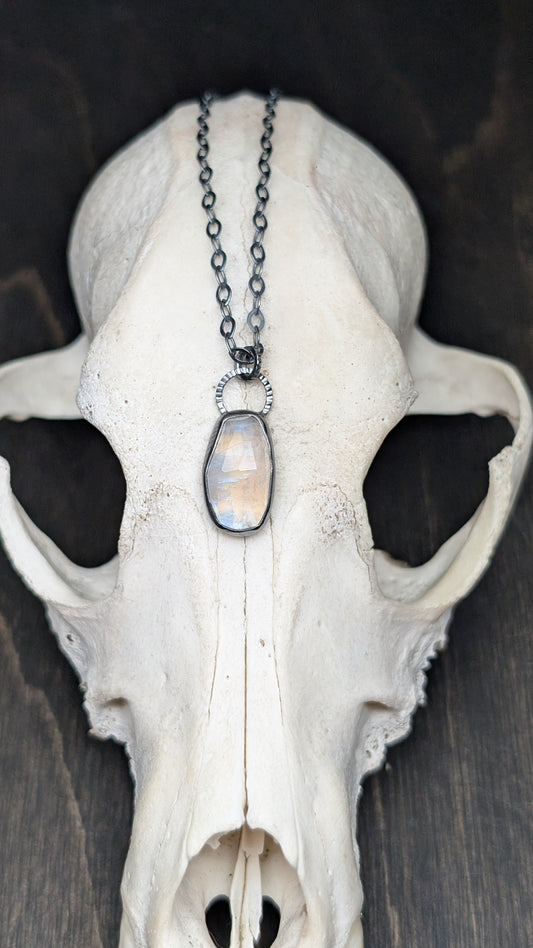 Rosecut Rainbow Moonstone Textured Sterling Silver Necklace