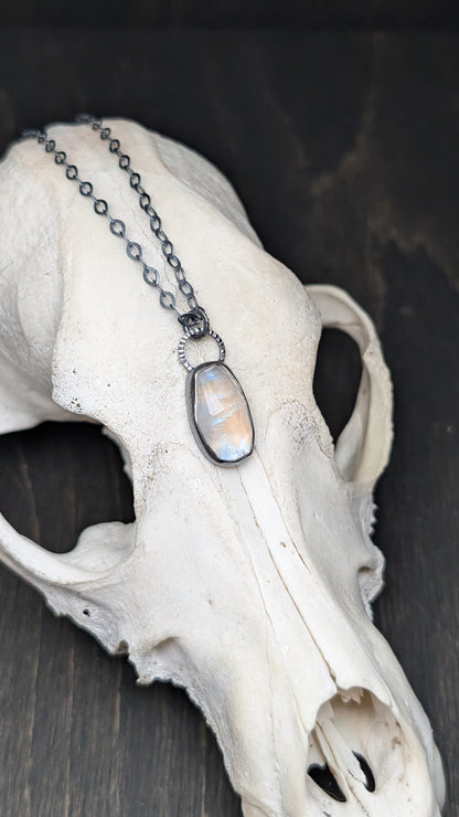 Rosecut Rainbow Moonstone Textured Sterling Silver Necklace