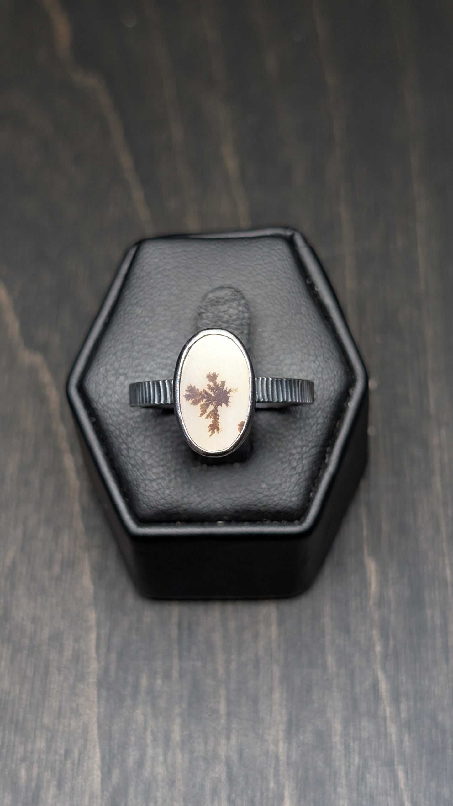 Scenic Dendritic Agate Textured Sterling Silver Size 10