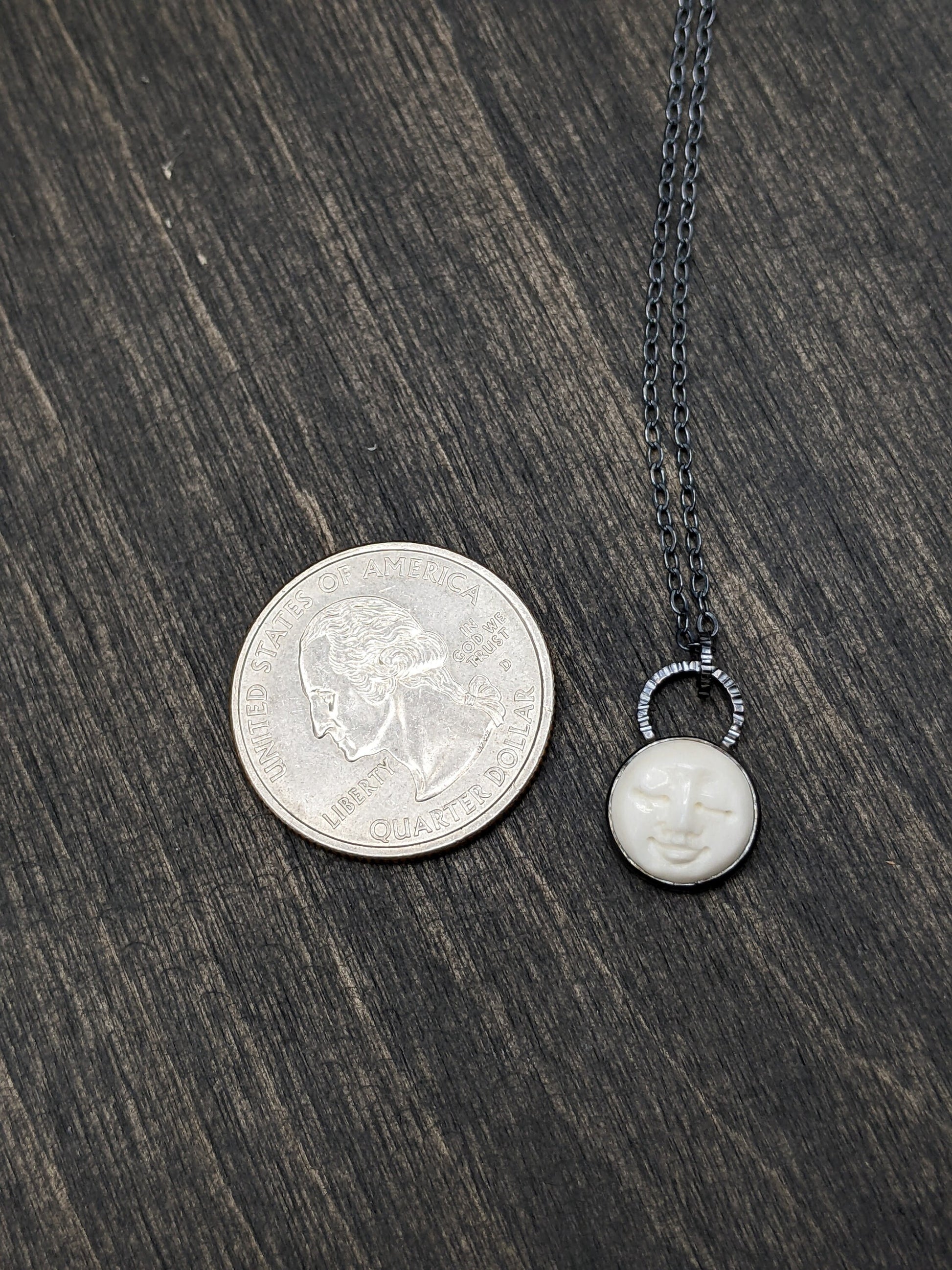 Small Round Moon Face Hammer Textured Necklace